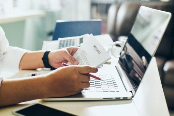 کاریابی در سایت استخدام حرفه ای باش